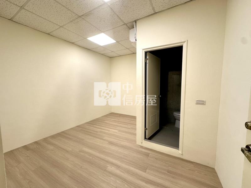 龍潭近804醫院臨路20米前後臨路金透店房屋室內格局與周邊環境