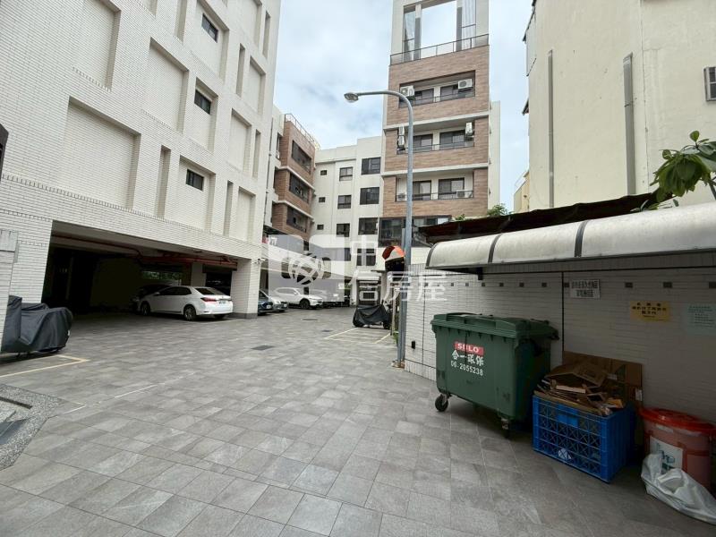 近南科溫馨2房(有機車位)房屋室內格局與周邊環境