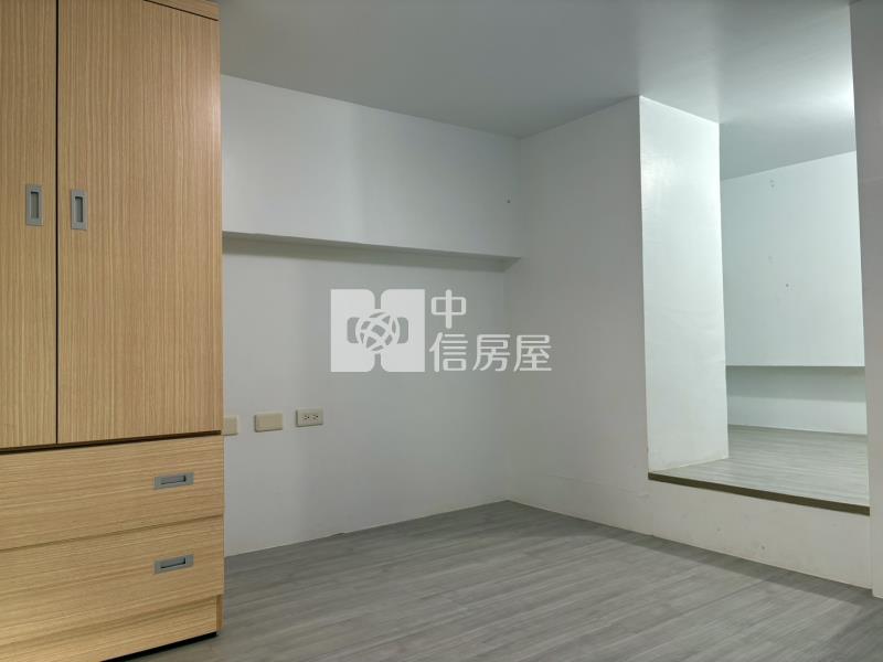 安平寓見海有故事的兩房平車房屋室內格局與周邊環境