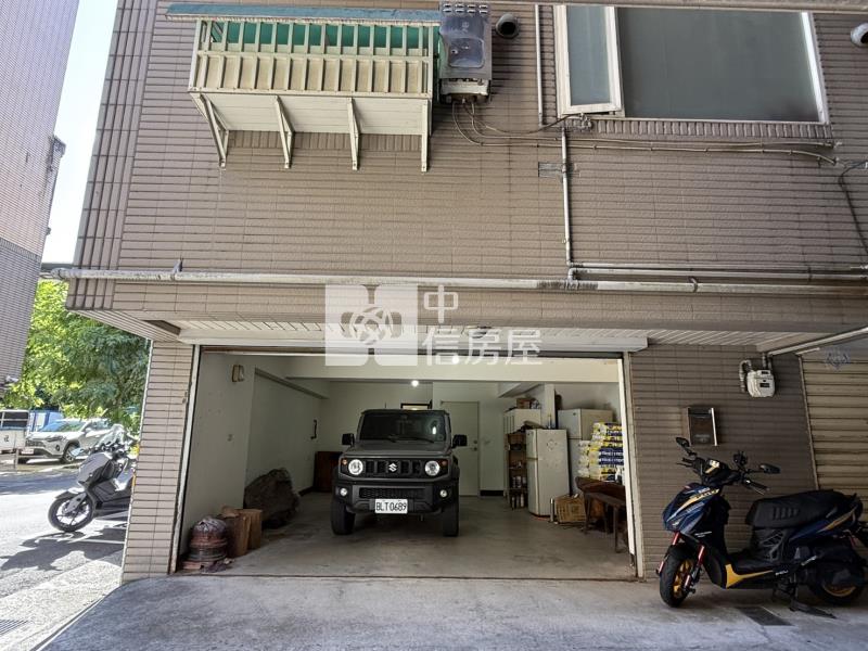華納社區透天邊間庭院別墅房屋室內格局與周邊環境
