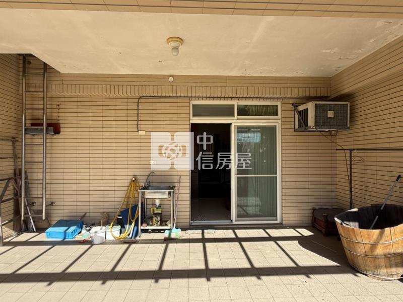 華納社區透天邊間庭院別墅房屋室內格局與周邊環境