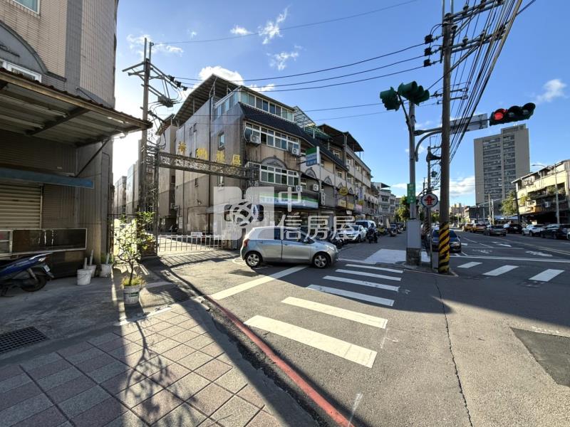 華納社區透天邊間庭院別墅房屋室內格局與周邊環境