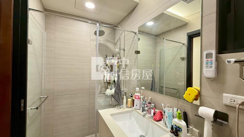 洲際W二房平車精美裝潢戶房屋室內格局與周邊環境