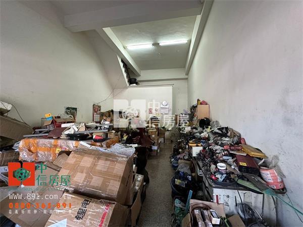 皇品酒店旁邊店面住家房屋室內格局與周邊環境