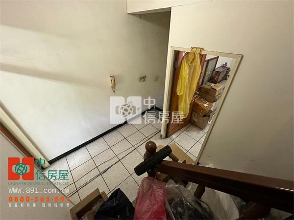 皇品酒店旁邊店面住家房屋室內格局與周邊環境