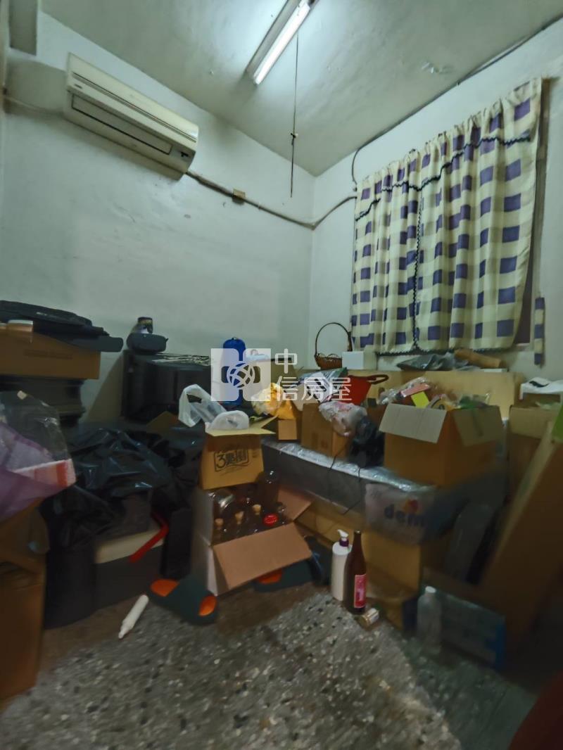 大里立新學區孝親雙車透天房屋室內格局與周邊環境