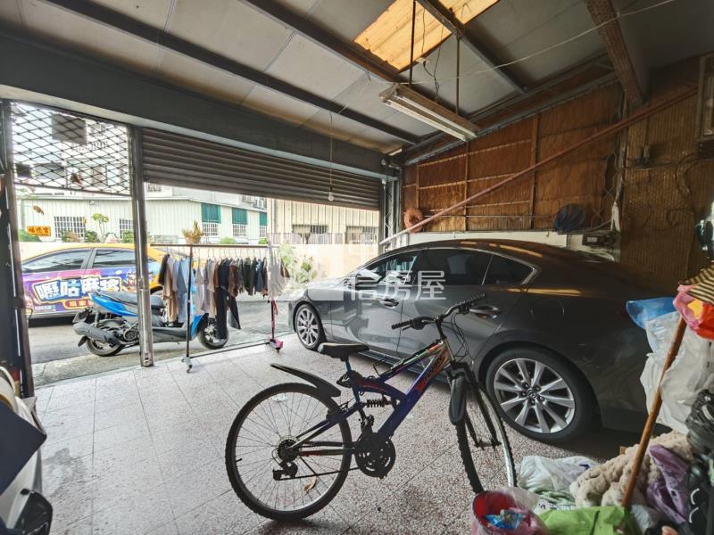 大里立新學區孝親雙車透天房屋室內格局與周邊環境