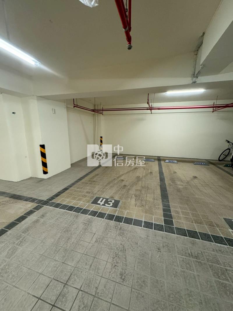 斗南合總君悅三房平車景觀大樓房屋室內格局與周邊環境