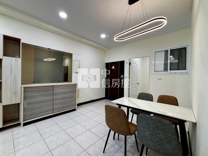 長億城明亮美三房+車位房屋室內格局與周邊環境