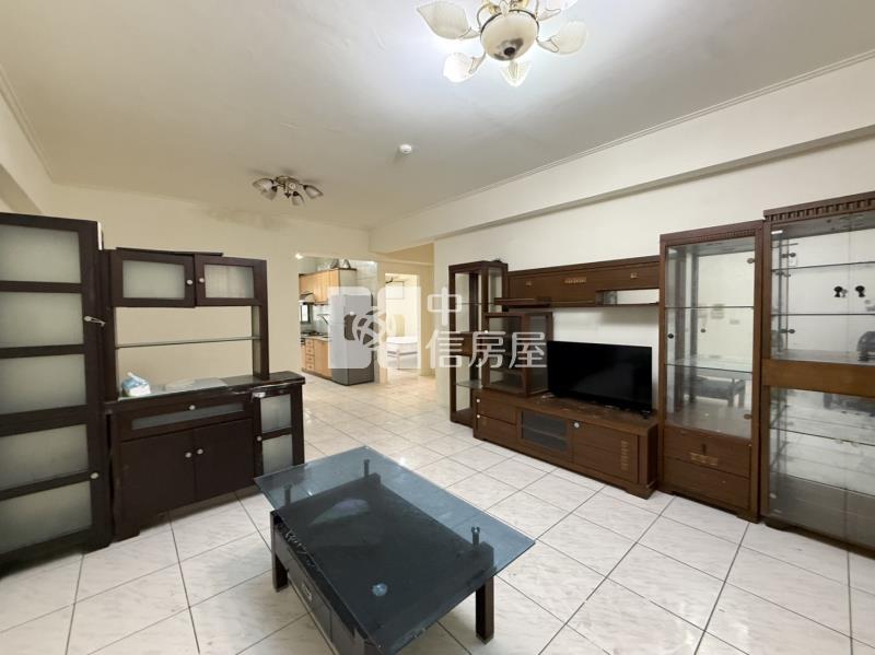 御品名邸三房電寓房屋室內格局與周邊環境