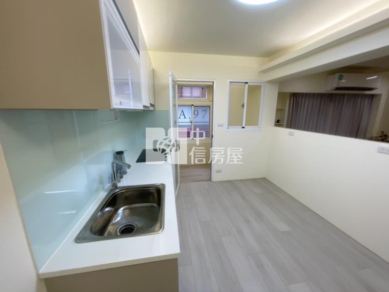 新堀江全翻新時尚明亮三房房屋室內格局與周邊環境