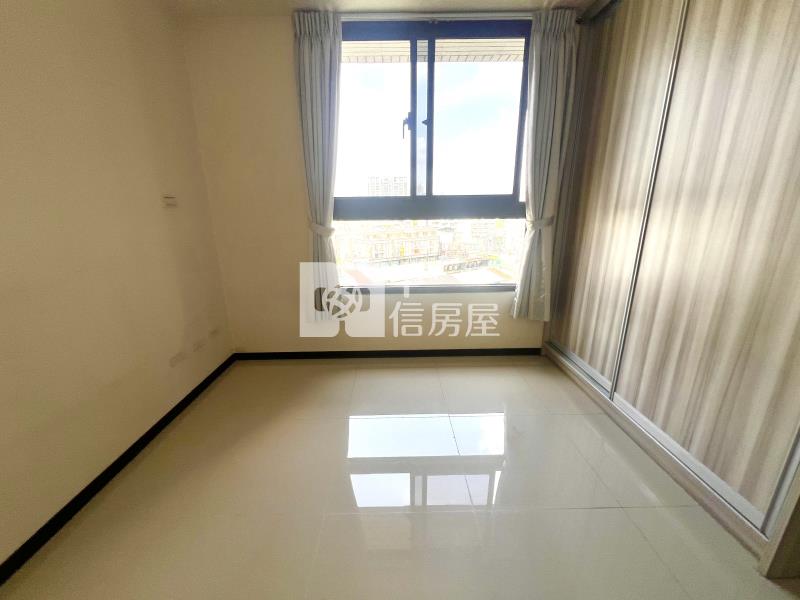 昂峰詠青三房平車視野戶房屋室內格局與周邊環境