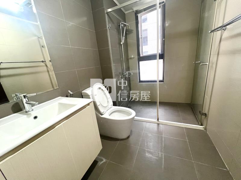 昂峰詠青三房平車視野戶房屋室內格局與周邊環境