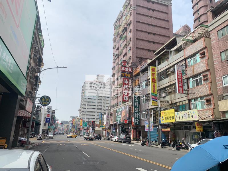 面寬五十五米金鑽大店面房屋室內格局與周邊環境