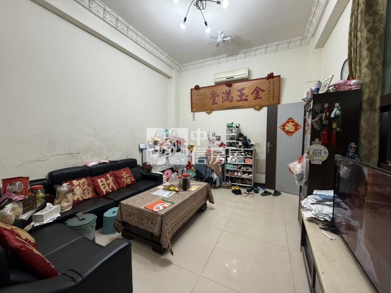 烏日高鐵震後臨路別墅房屋室內格局與周邊環境