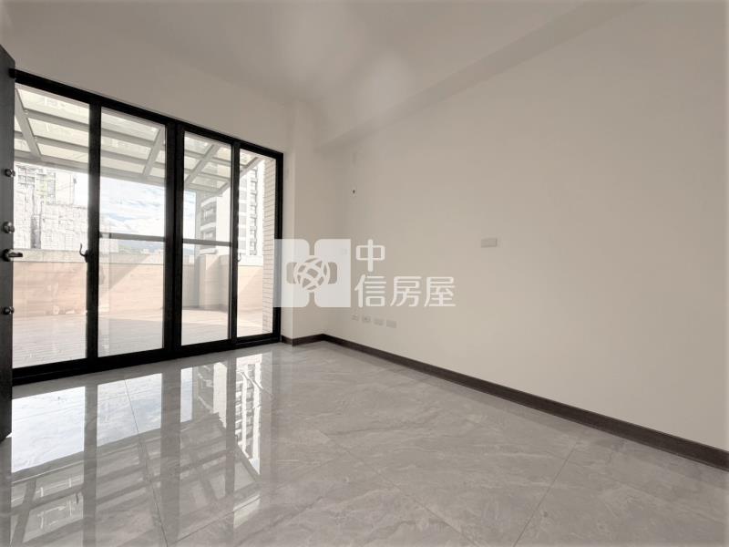 葳格旁全新未住角間電梯店面房屋室內格局與周邊環境