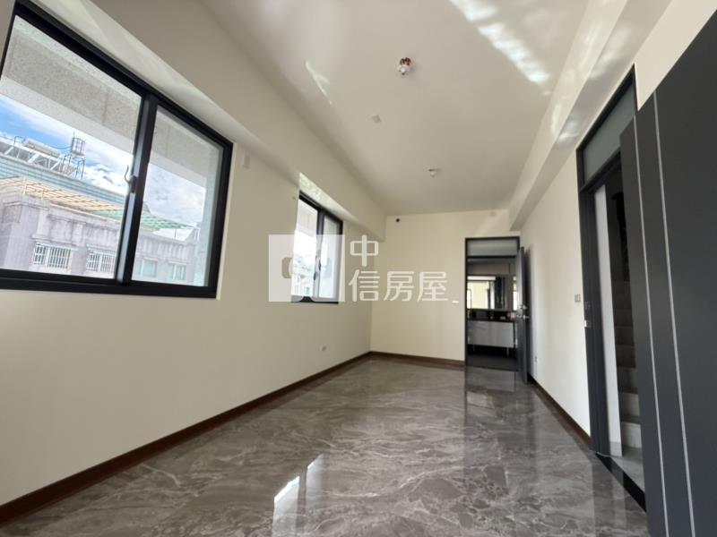 葳格旁全新未住角間電梯店面房屋室內格局與周邊環境