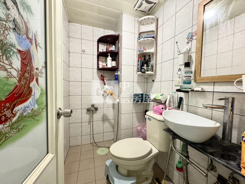 內壢站前電梯三房+車位房屋室內格局與周邊環境