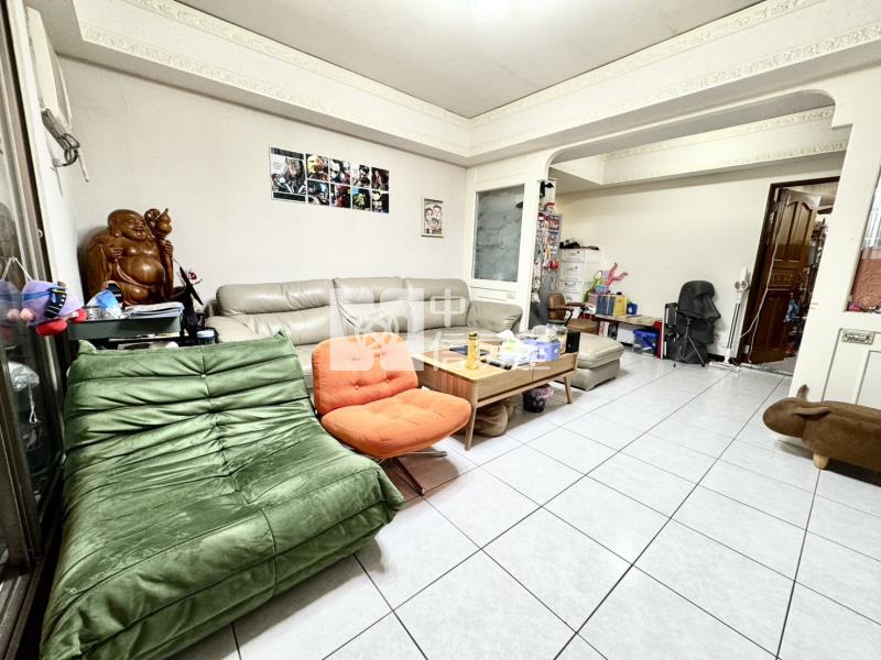 內壢站前電梯三房+車位房屋室內格局與周邊環境