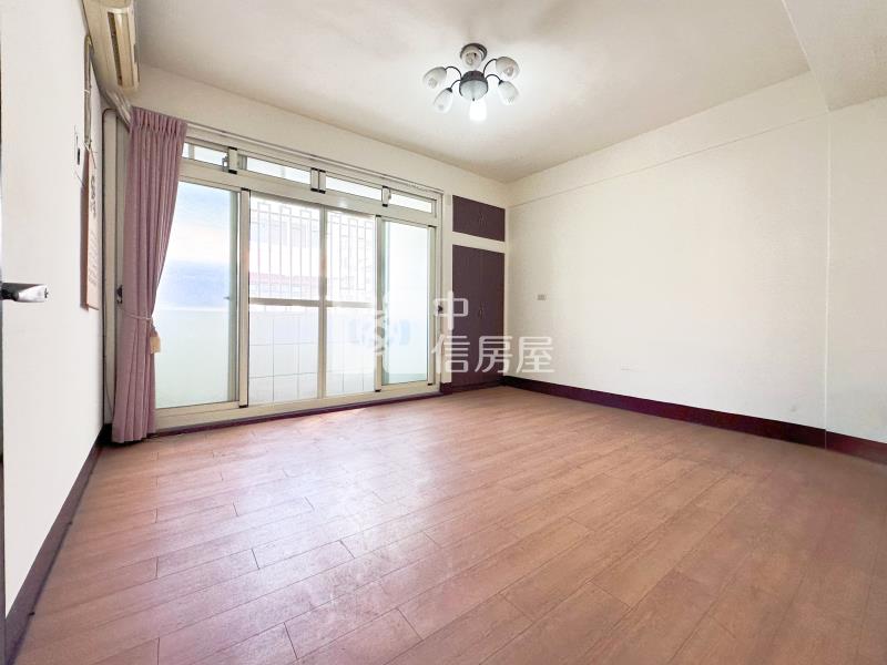 正崇德六路透店房屋室內格局與周邊環境