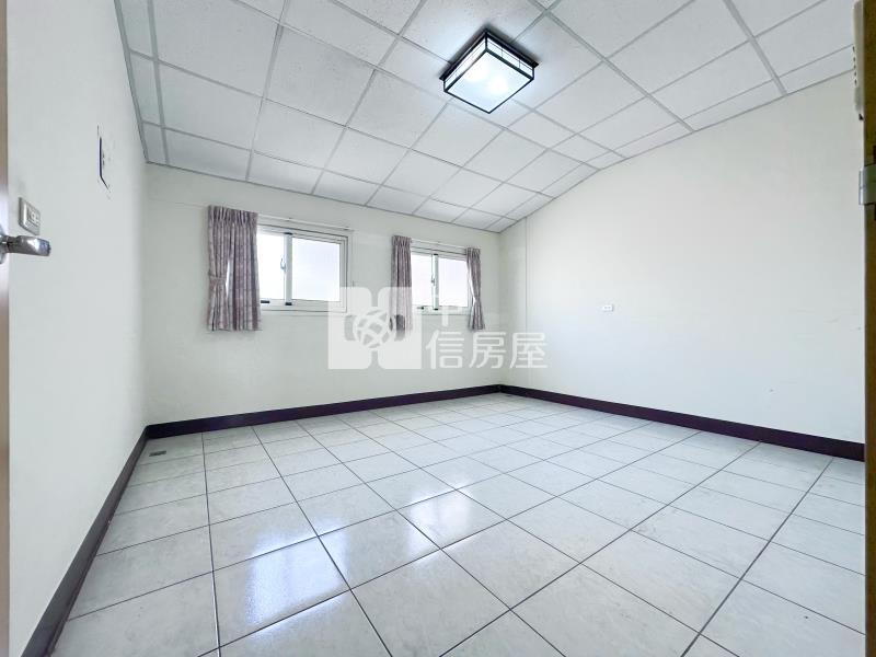 正崇德六路透店房屋室內格局與周邊環境