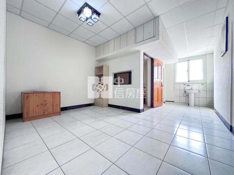 正崇德六路透店房屋室內格局與周邊環境