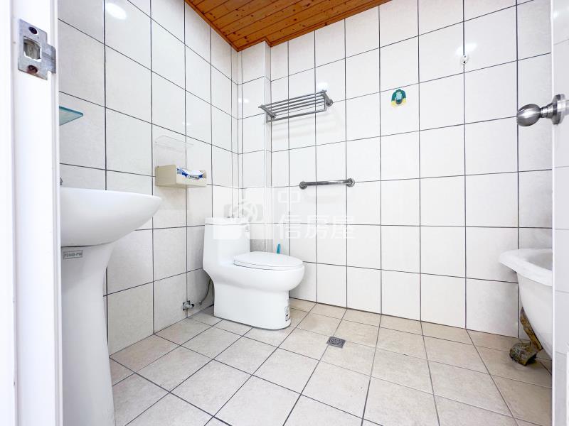 正崇德六路透店房屋室內格局與周邊環境