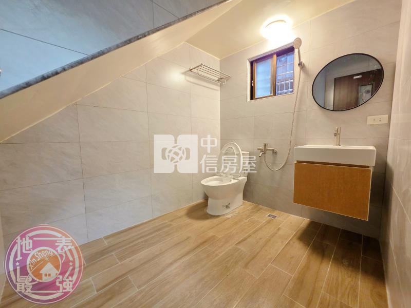 近Costco低總價美透天房屋室內格局與周邊環境