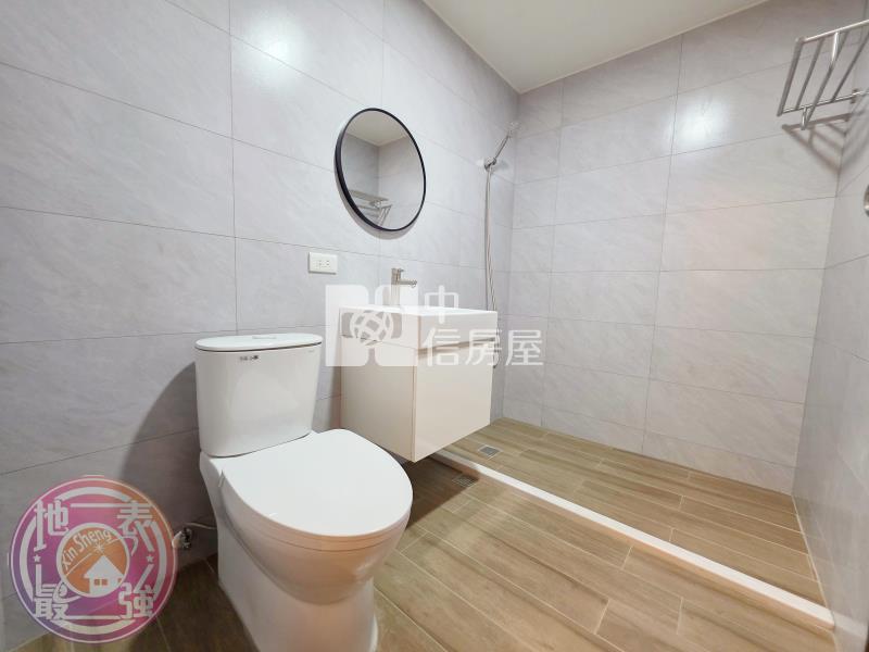 近Costco低總價美透天房屋室內格局與周邊環境