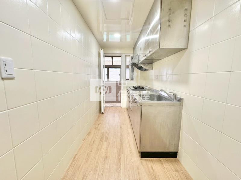 楊梅交流道旁漂亮3+1房美電梯房屋室內格局與周邊環境