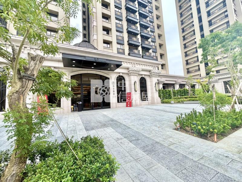 法吉歐里二房車位華廈房屋室內格局與周邊環境