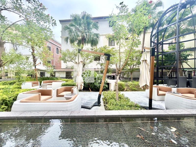 法吉歐里二房車位華廈房屋室內格局與周邊環境