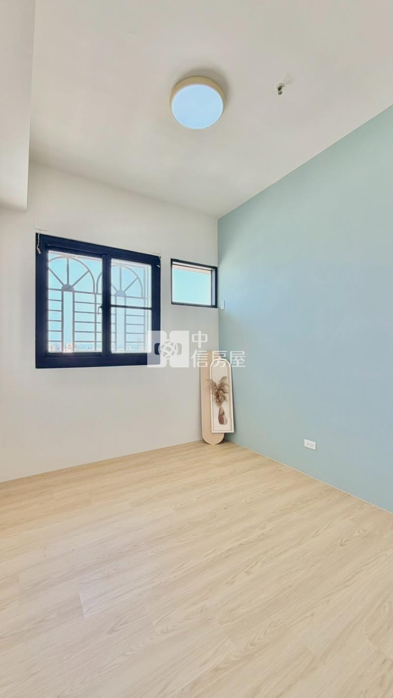 文藻生活圈景觀3+1房~附平面車位房屋室內格局與周邊環境