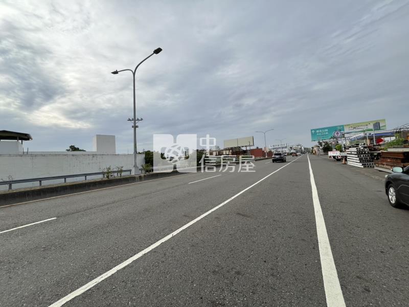 家樂福大地坪智能宅店住房屋室內格局與周邊環境