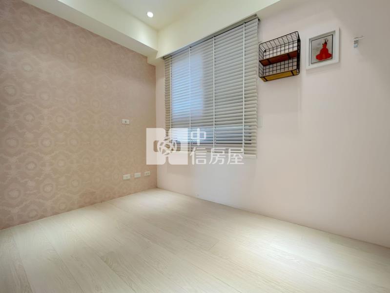 三民國中三房平車精裝戶房屋室內格局與周邊環境