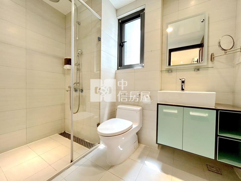 三民國中三房平車精裝戶房屋室內格局與周邊環境