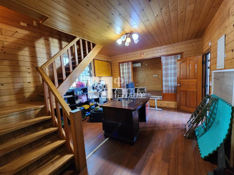 專約-近山東國小漂亮木屋農舍(好停車)房屋室內格局與周邊環境