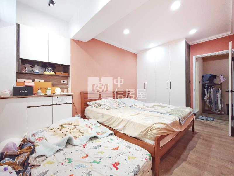 水湳黃金雅緻3樓店住房屋室內格局與周邊環境