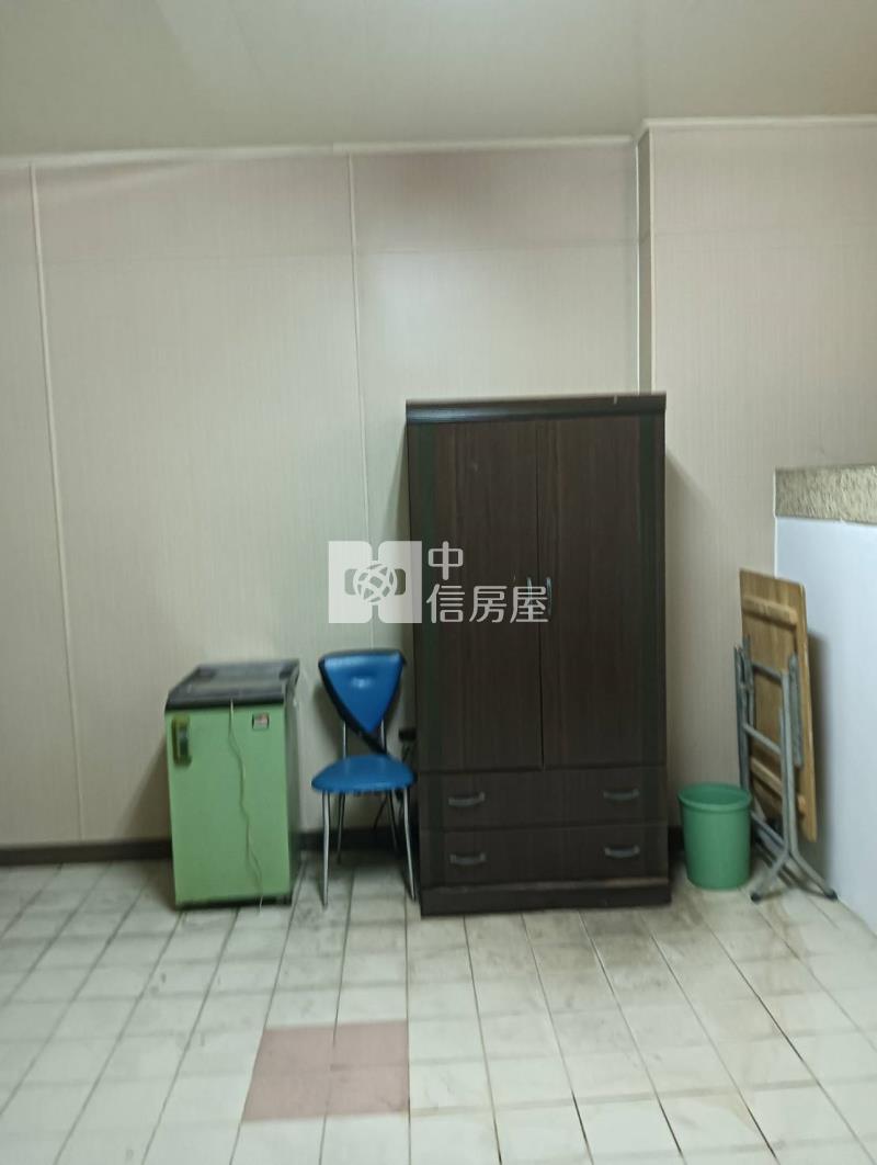 湖內區樹人醫專透天收租金店房屋室內格局與周邊環境