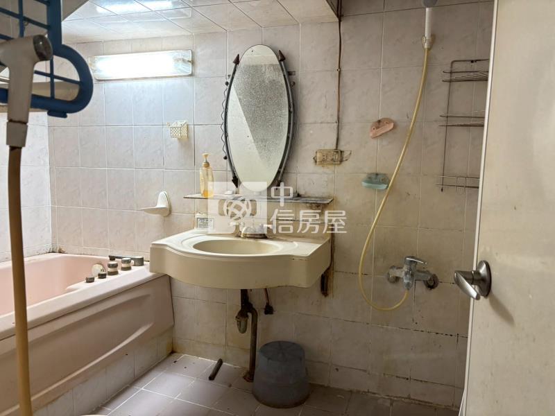 北港鎮同仁夜市旁透天房屋室內格局與周邊環境