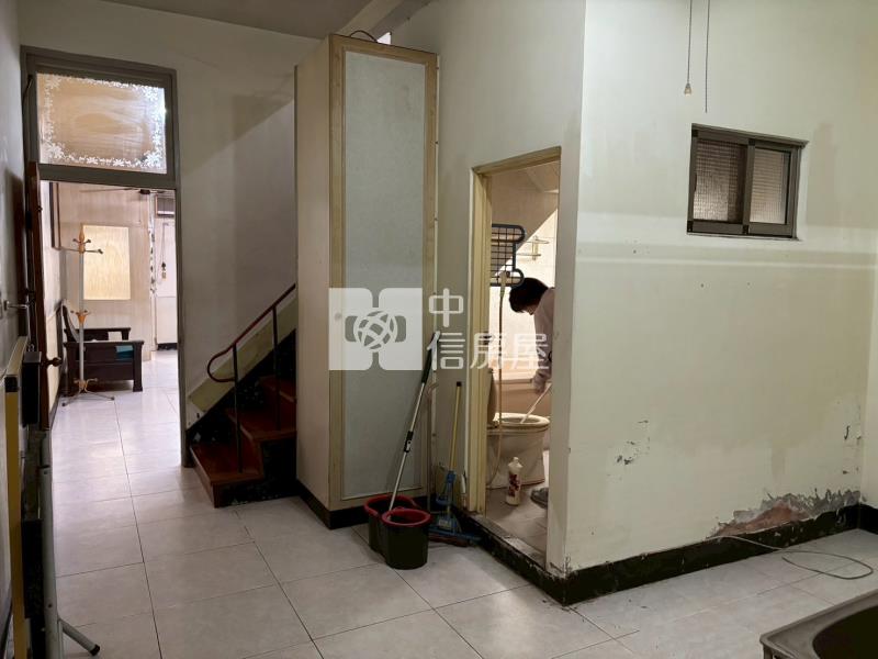 北港鎮同仁夜市旁透天房屋室內格局與周邊環境