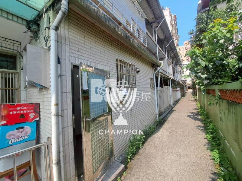 【冠軍】培德臨路透天住家店面房屋室內格局與周邊環境