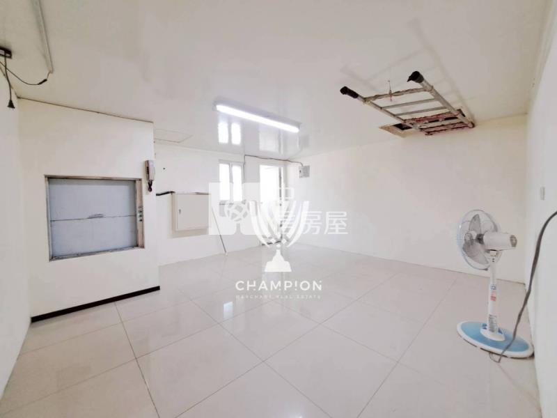 【冠軍】培德臨路透天住家店面房屋室內格局與周邊環境