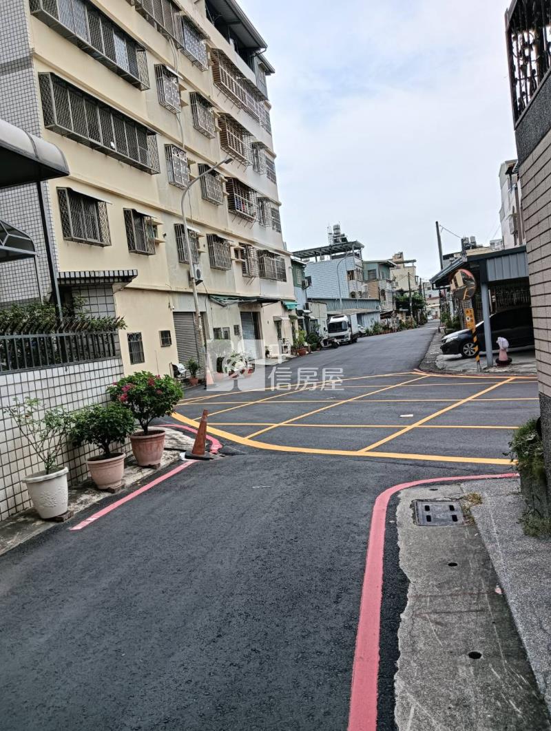 仁武(仁慈公園)大面寬雙車墅房屋室內格局與周邊環境
