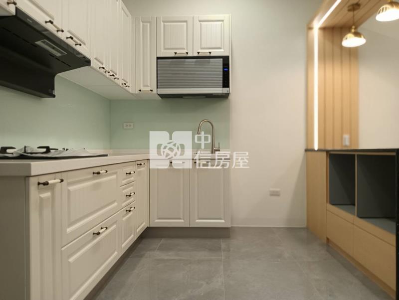 仁武(仁慈公園)大面寬雙車墅房屋室內格局與周邊環境