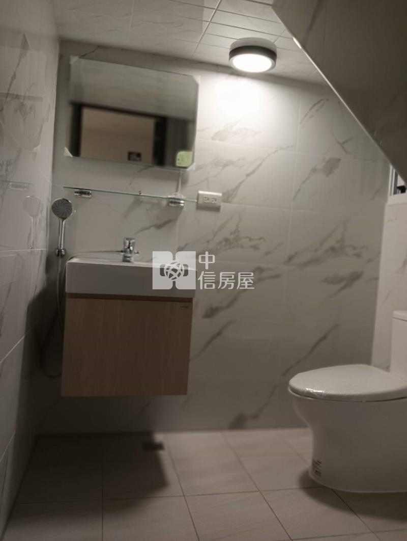 仁武(仁慈公園)大面寬雙車墅房屋室內格局與周邊環境