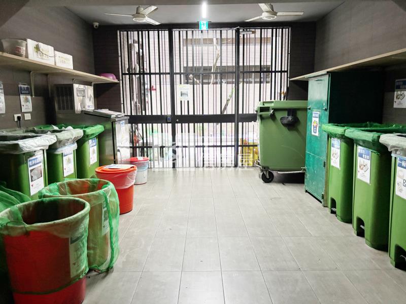 鉅虹曙光之旅大三房平車房屋室內格局與周邊環境