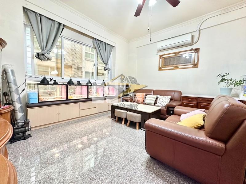 【星鑽】★專任★南勢商圈稀有透天可停雙車房屋室內格局與周邊環境