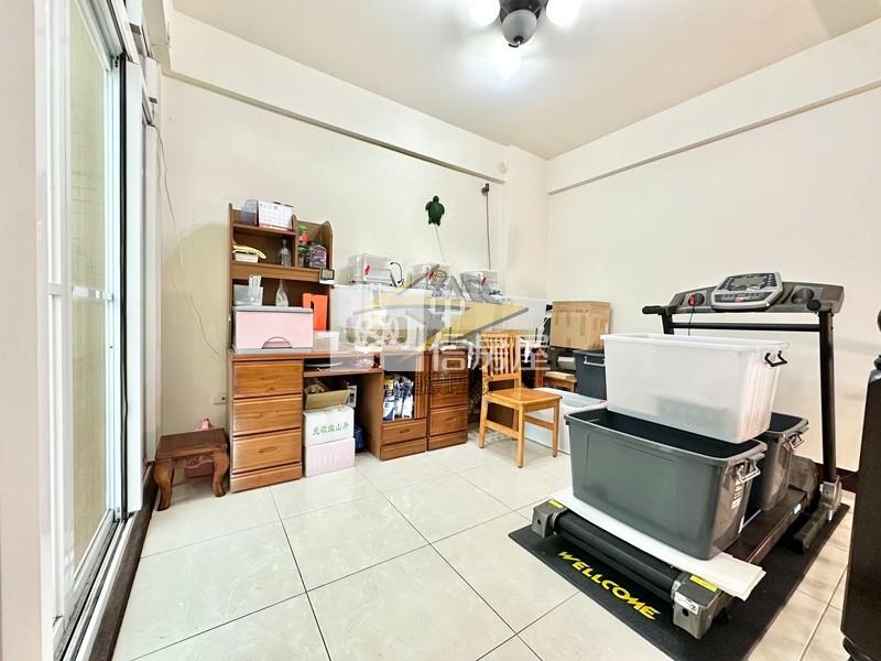 【星鑽】★專任★南勢商圈稀有透天可停雙車房屋室內格局與周邊環境