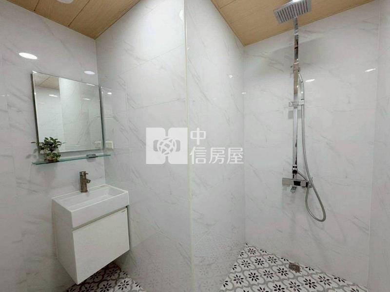 小港捷運站商圈精裝美美公寓房屋室內格局與周邊環境